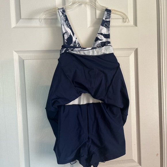 Women's Vacay Colorblock Floral Print Swimsuit Swimwear w/ Built in Boyshort 14 - Picture 9 of 10